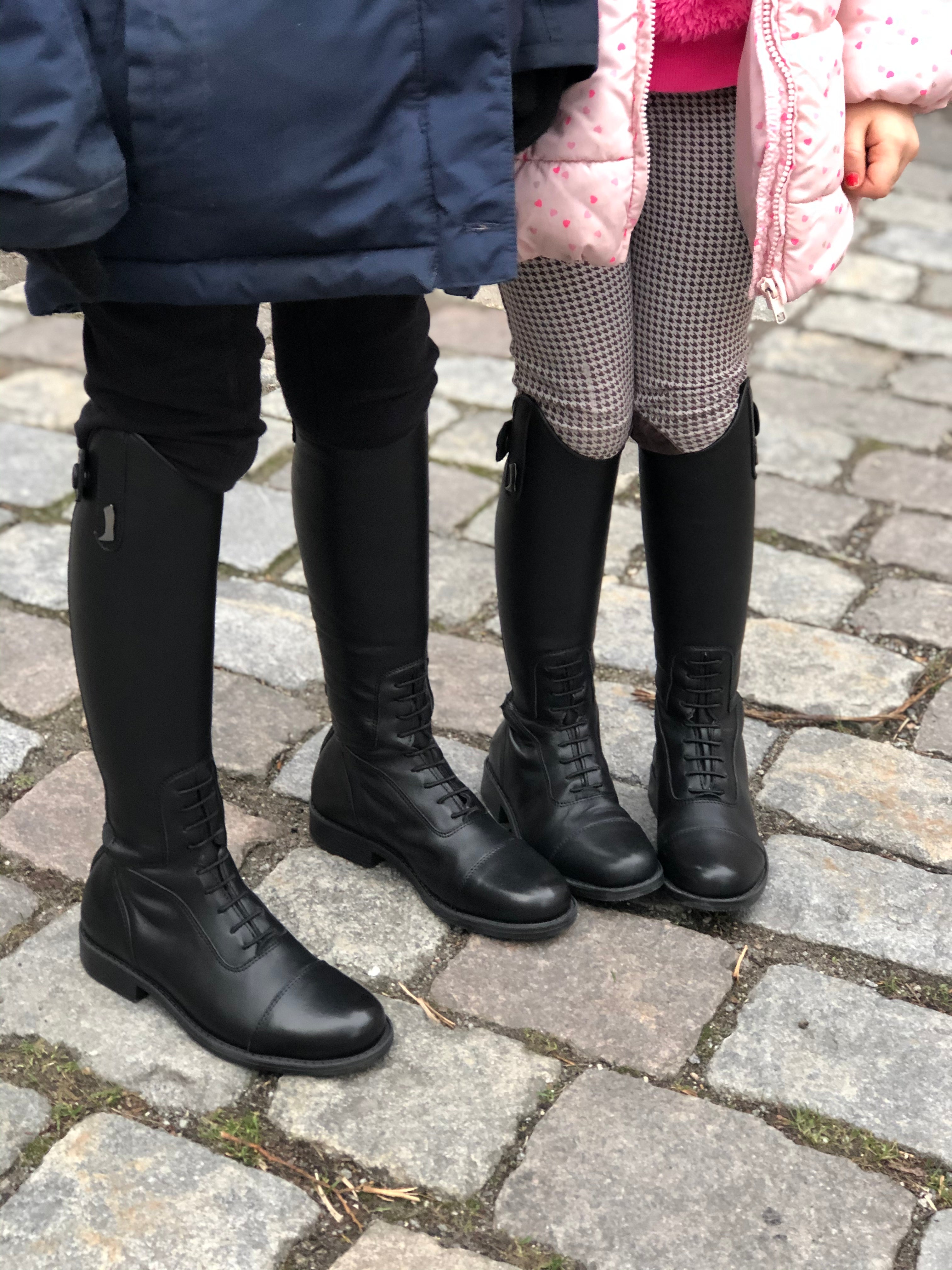 Rapaz Youngster Black