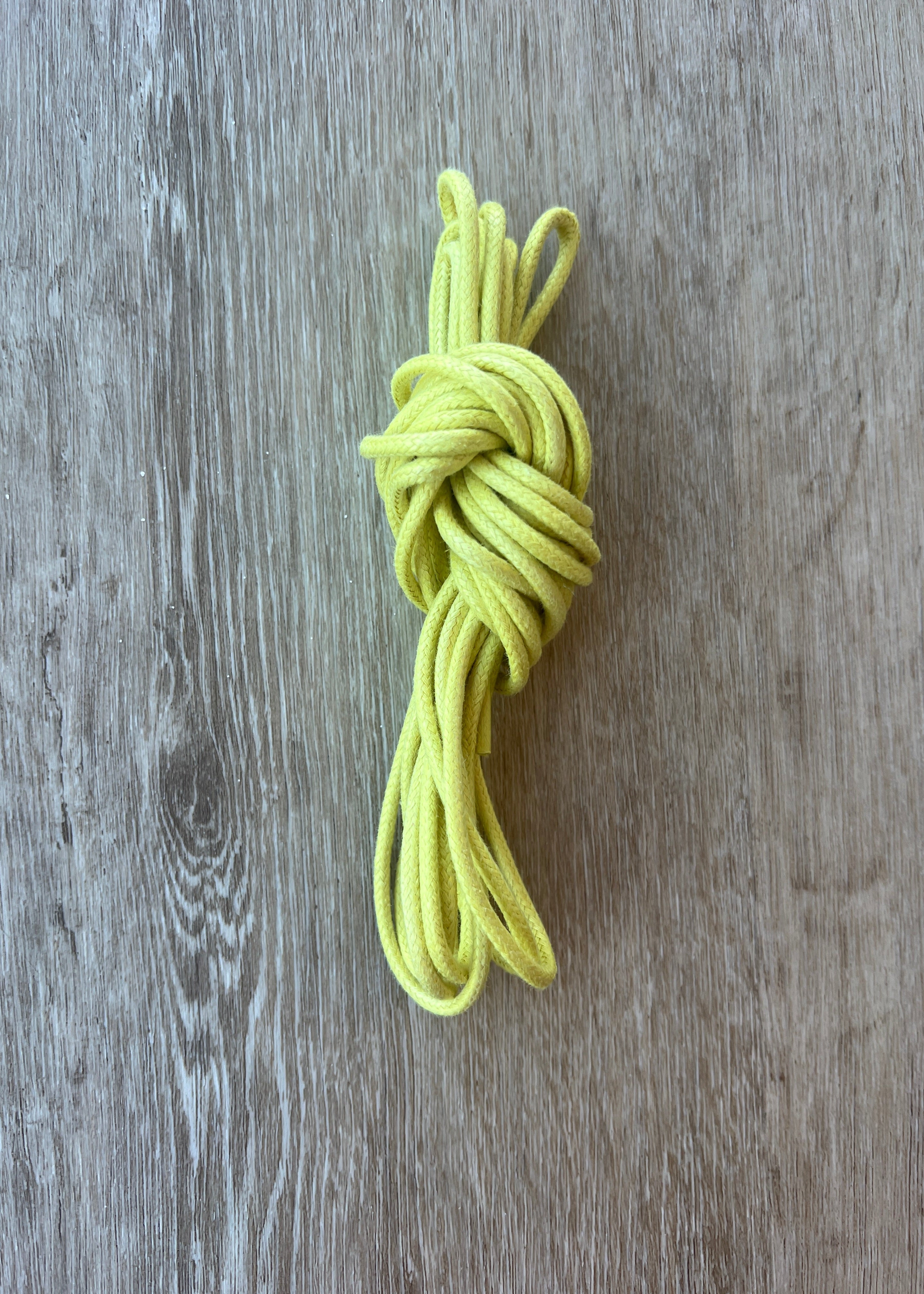 Bootlaces 240 cm Waxed Cotton Yellow