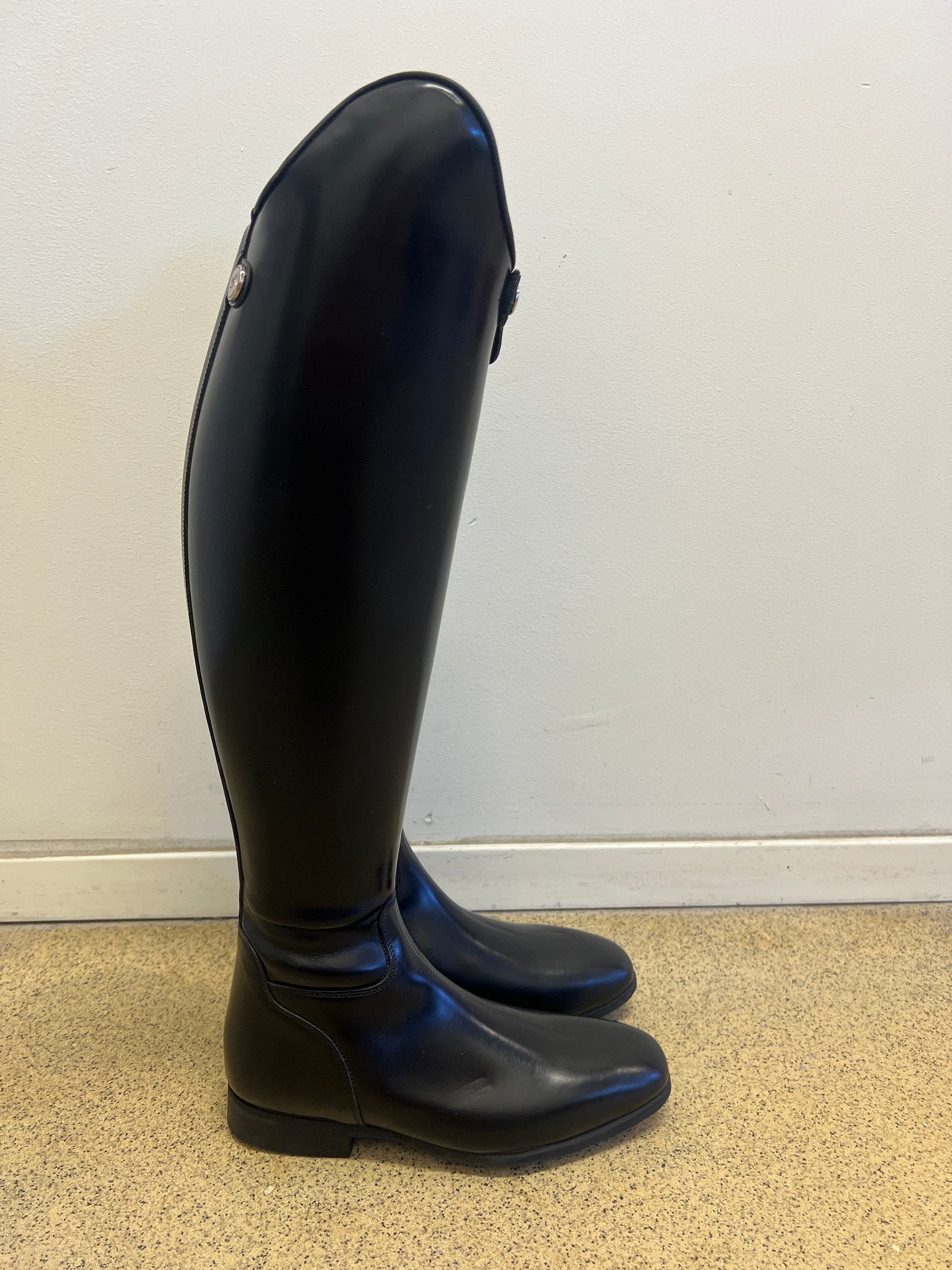 OLIVIA - Polished Black - Stl 39/34-35/48