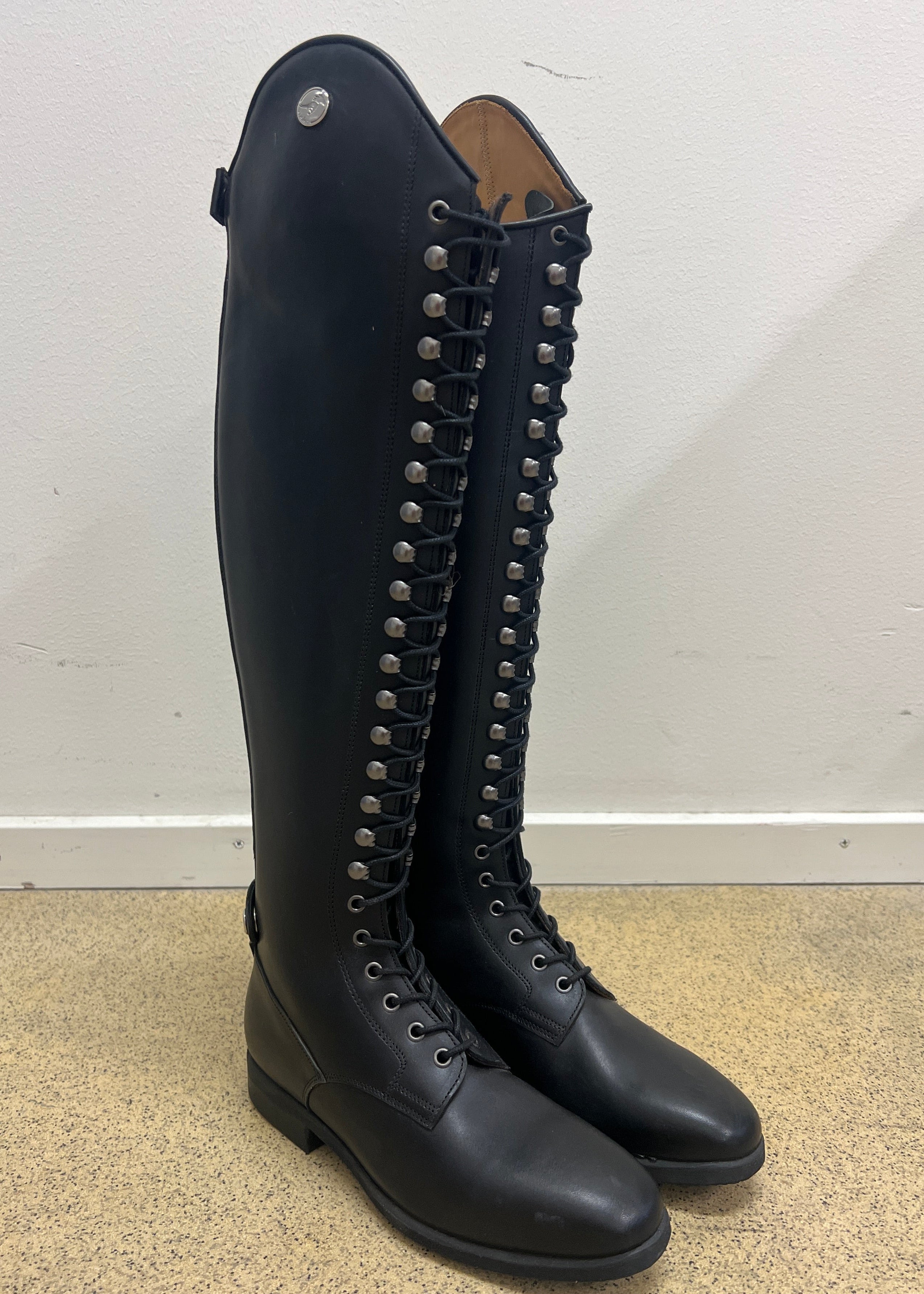 Rita - Black - size 37/34-35/46
