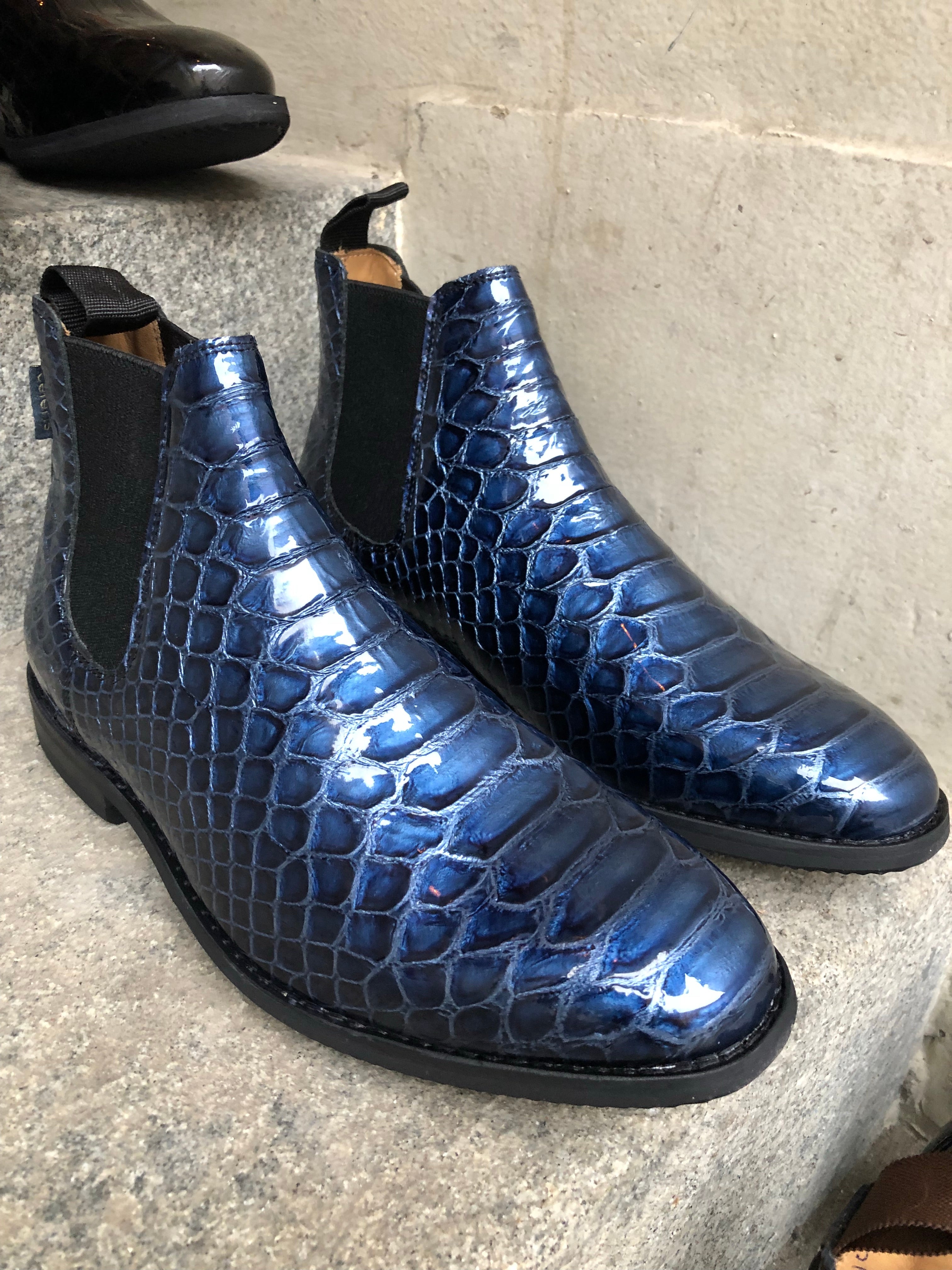 LEITIZIA PLAIN Design Your Own