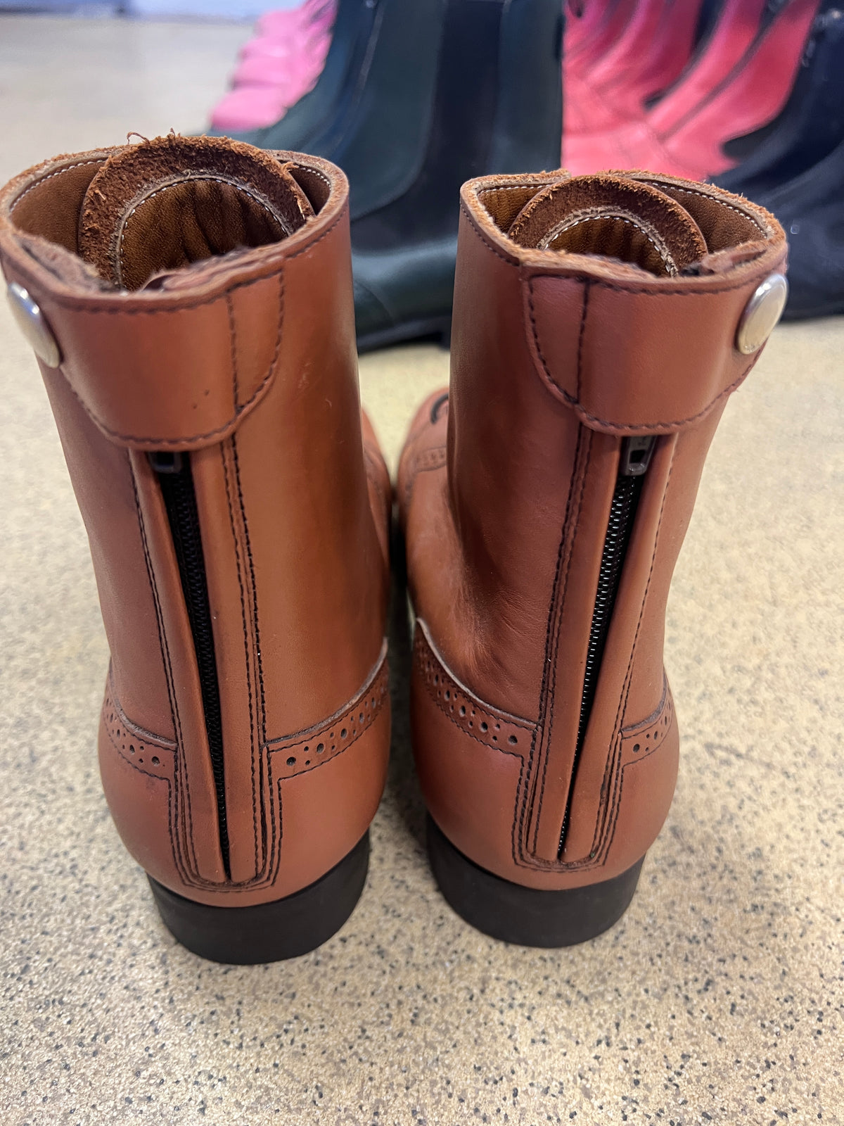 Alba - Medium Brown size 39